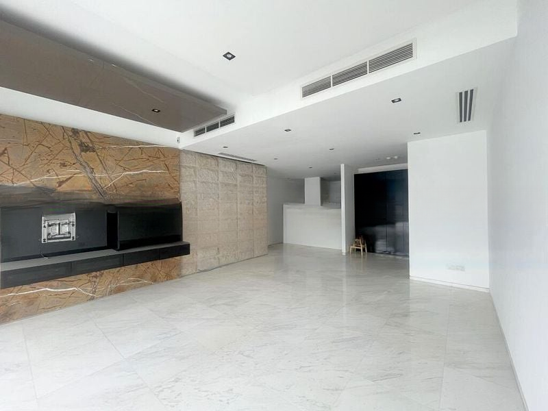 THE COAST AT SENTOSA COVE 11