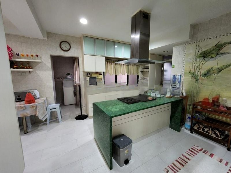 WINDY HEIGHTS 6