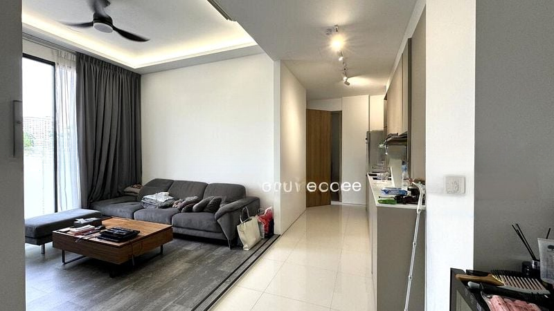 THE ENCLAVE . HOLLAND 10