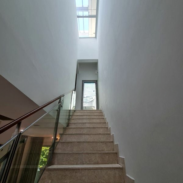 EIGHT RIVERSUITES 2