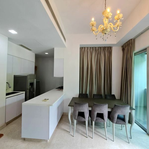 EIGHT RIVERSUITES 3