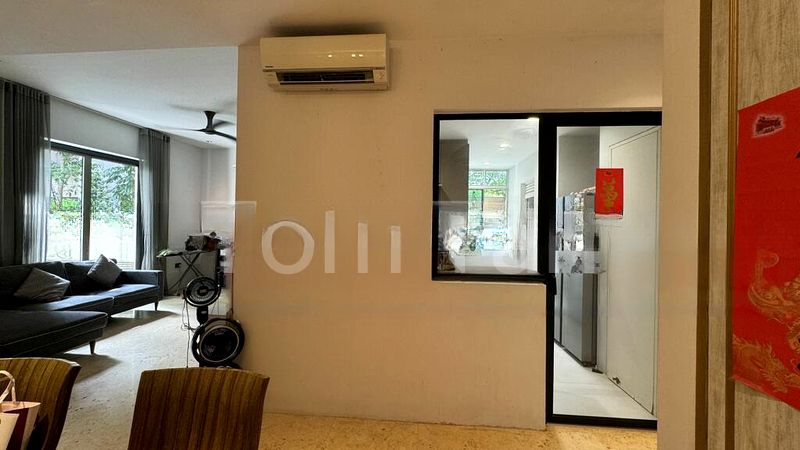 THE LOFT 5