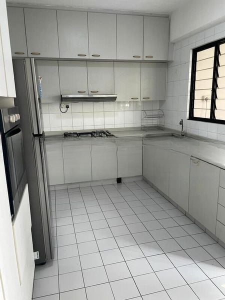 KENSINGTON PARK CONDOMINIUM 2