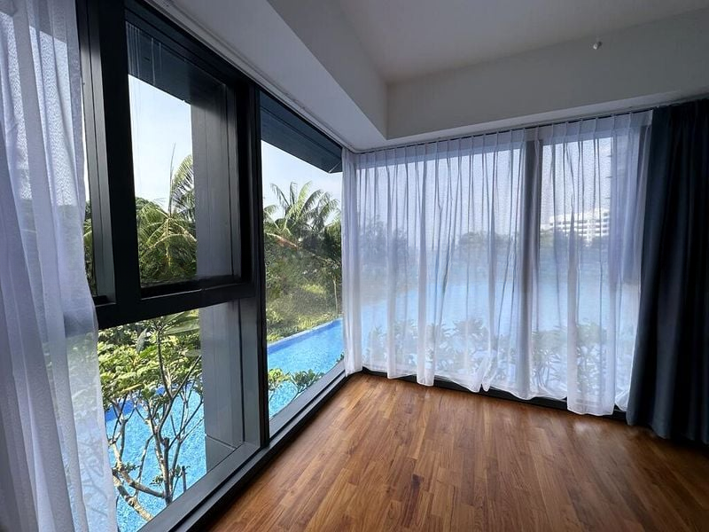 SEASIDE RESIDENCES 2