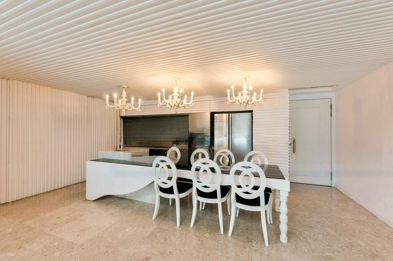 THE LAKEFRONT RESIDENCES 7