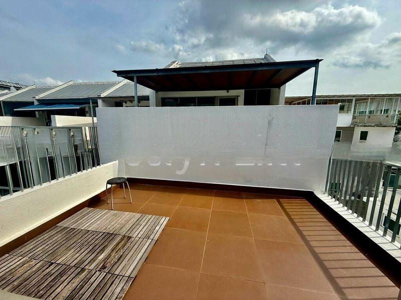 WATER TERRACE 3