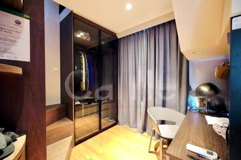 ONE DUCHESS 8