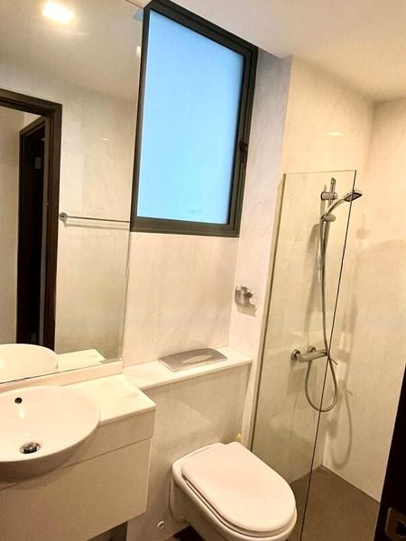 WATERMARK ROBERTSON QUAY 3