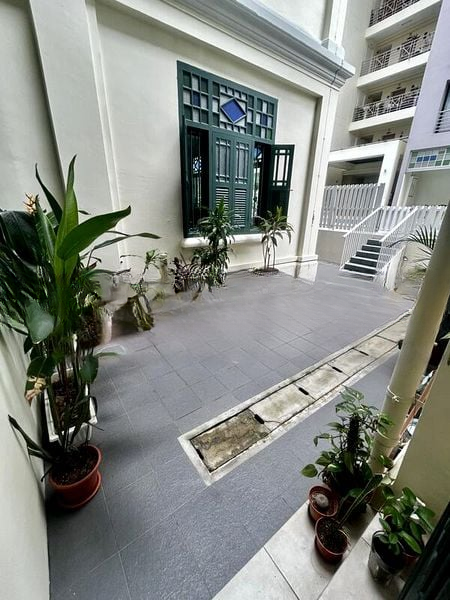 THE MEYER PLACE 8