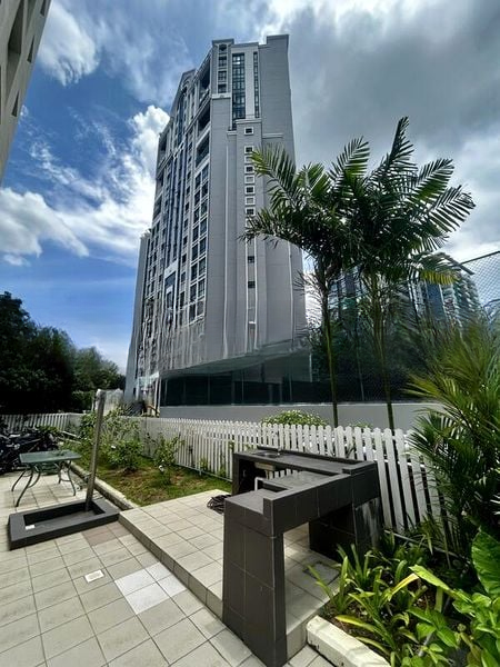 THE MEYER PLACE 4