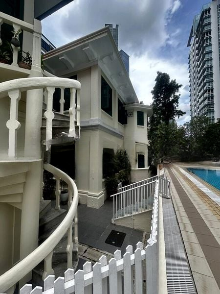 THE MEYER PLACE 2