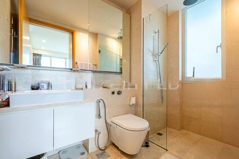 THE LINE @ TANJONG RHU 4