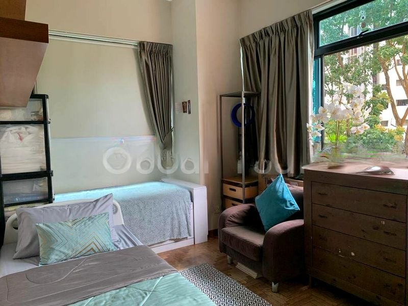 LEONIE GARDENS 15