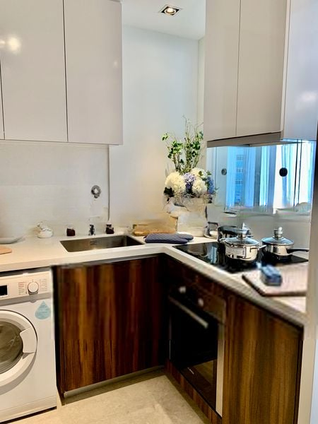 THE LINE @ TANJONG RHU 5