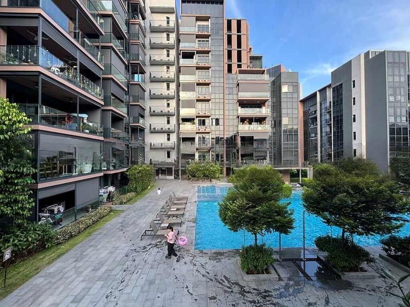 FOURTH AVENUE RESIDENCES 2