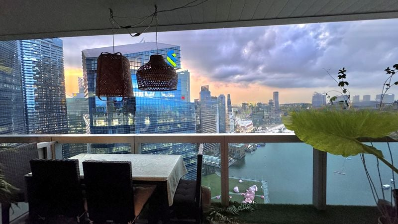 MARINA BAY RESIDENCES 5