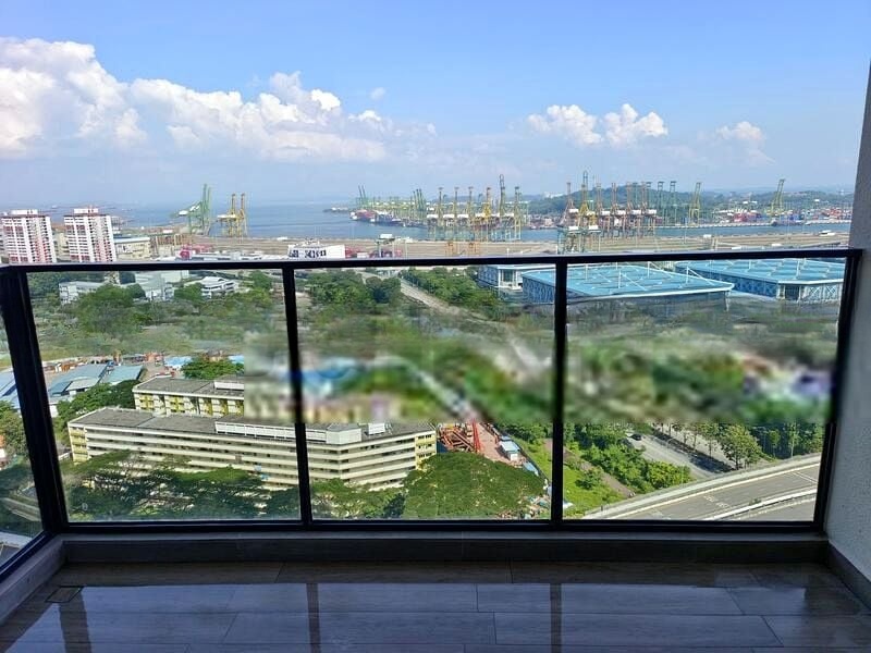 AVENUE SOUTH RESIDENCE 5