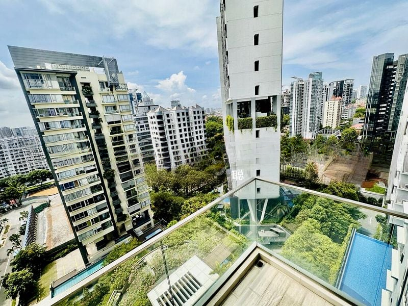 THE LINE @ TANJONG RHU 14