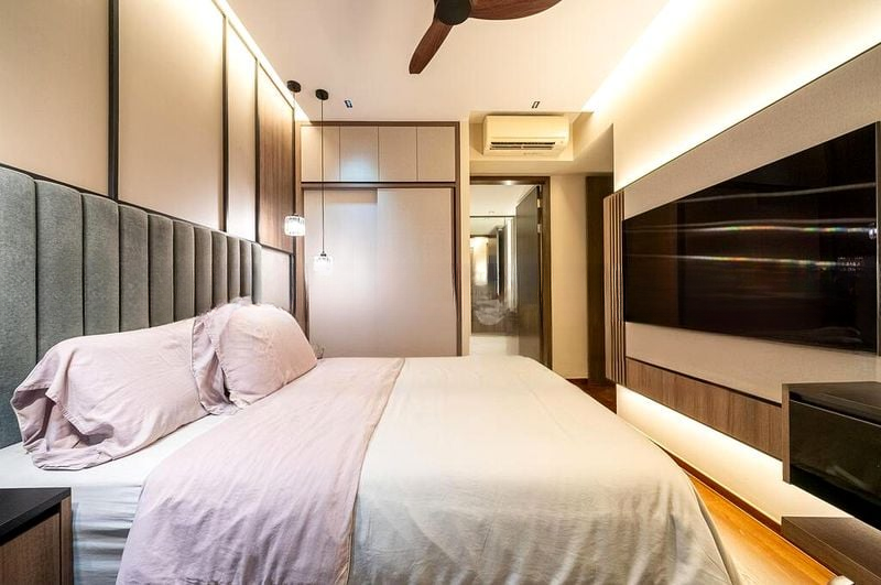 THE CLEMENT CANOPY 9