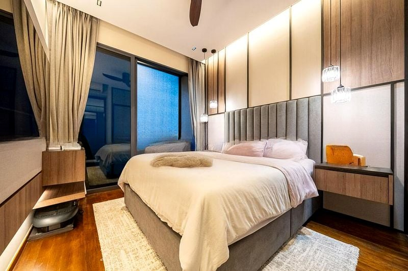 THE CLEMENT CANOPY 10