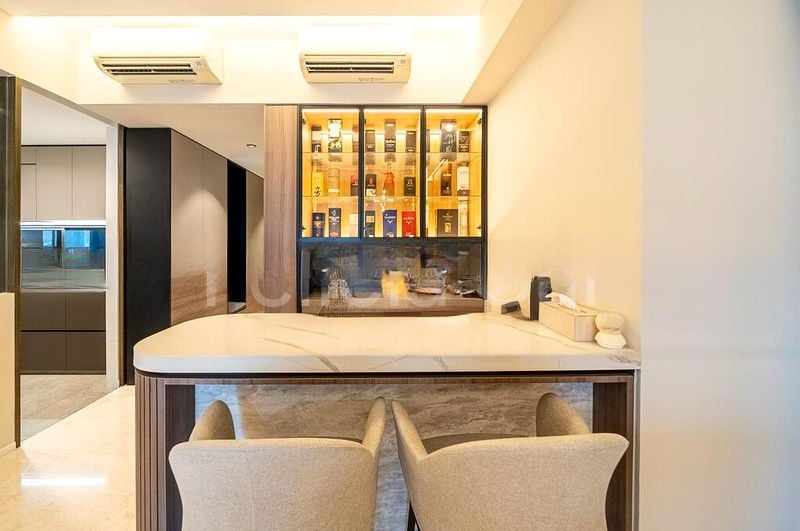 THE CLEMENT CANOPY 12