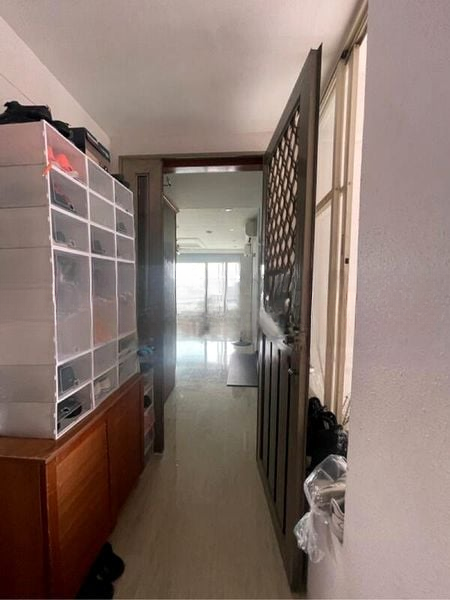 BURLINGTON SQUARE 15