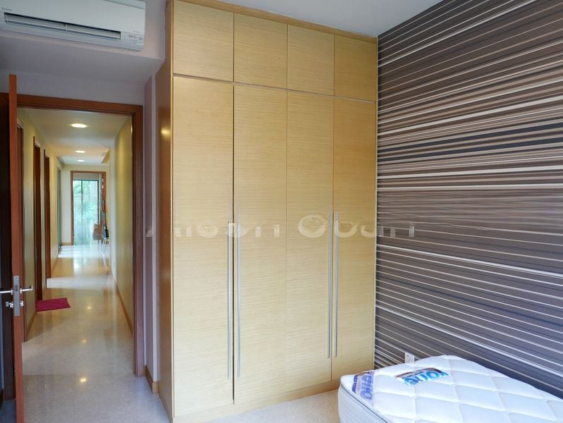 THE BERTH BY THE COVE 6