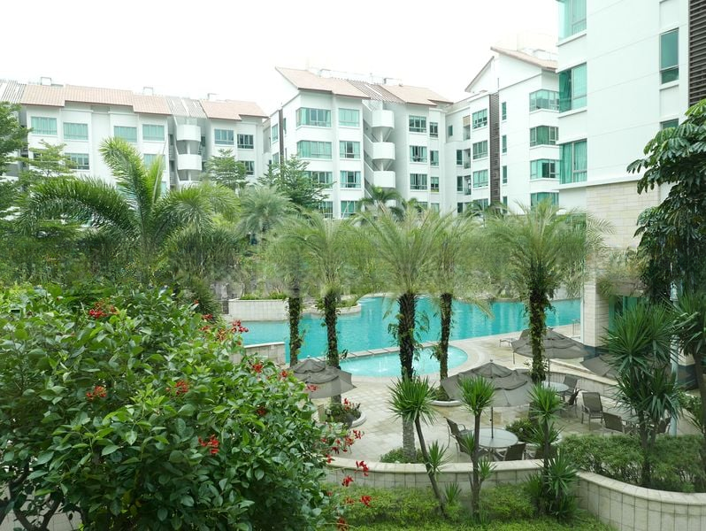 THE BERTH BY THE COVE 5