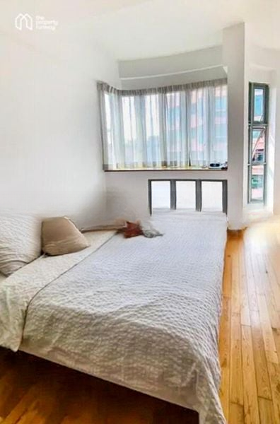 ADAM PARK CONDOMINIUM 10