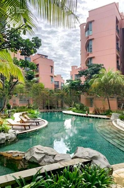 ADAM PARK CONDOMINIUM 6