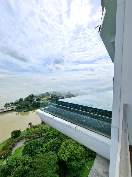 KALLANG RIVERSIDE 8