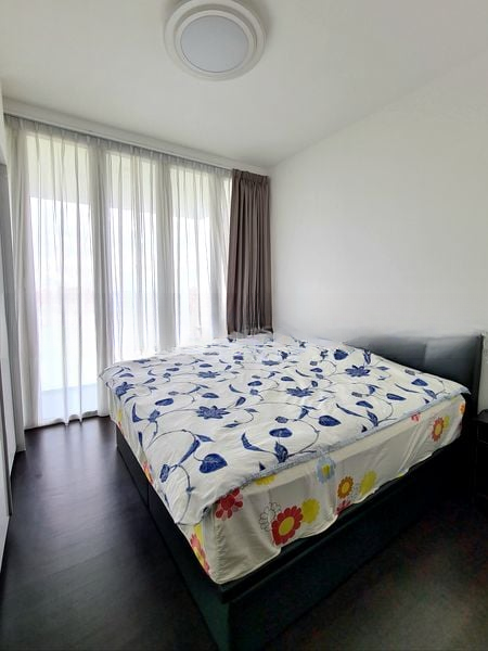 KALLANG RIVERSIDE 13