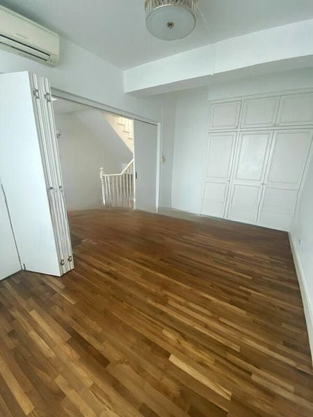 KEW GREEN 6
