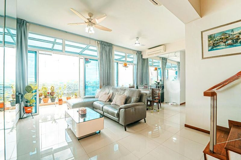 THE TAMPINES TRILLIANT 15