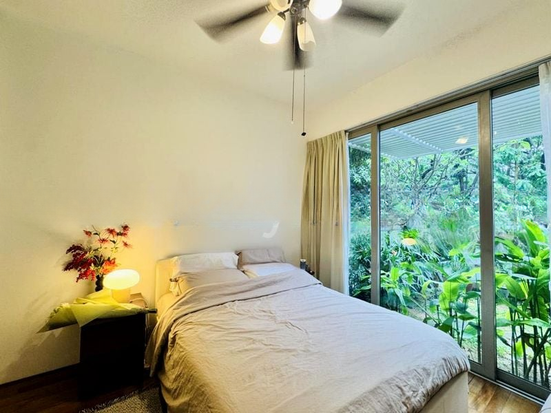 THE SEAFRONT ON MEYER 3