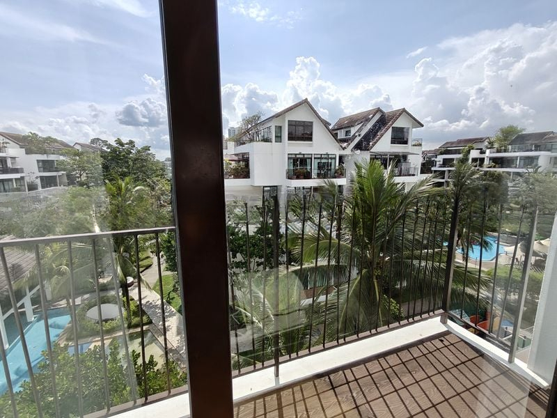VARSITY PARK CONDOMINIUM 10