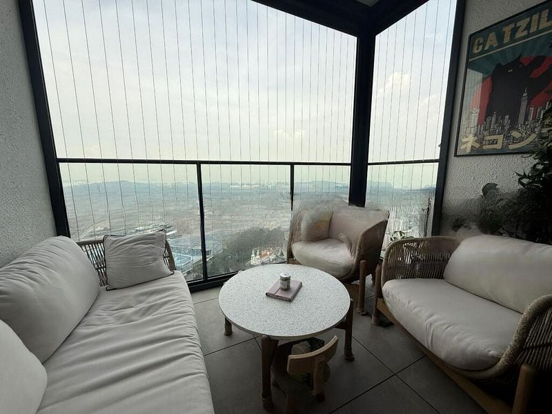 AVENUE SOUTH RESIDENCE 9