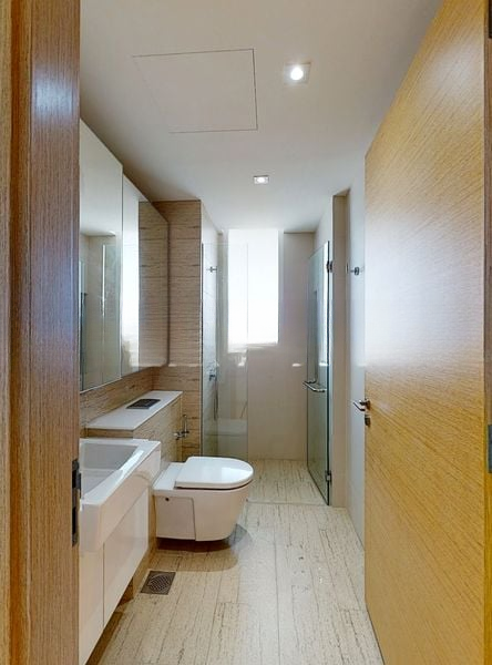 THE LINE @ TANJONG RHU 8