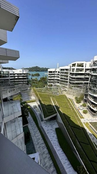 CORALS AT KEPPEL BAY 7