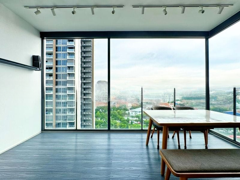 THE CLEMENT CANOPY 7