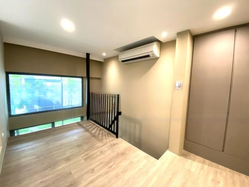 THE CREEK @ BUKIT 12