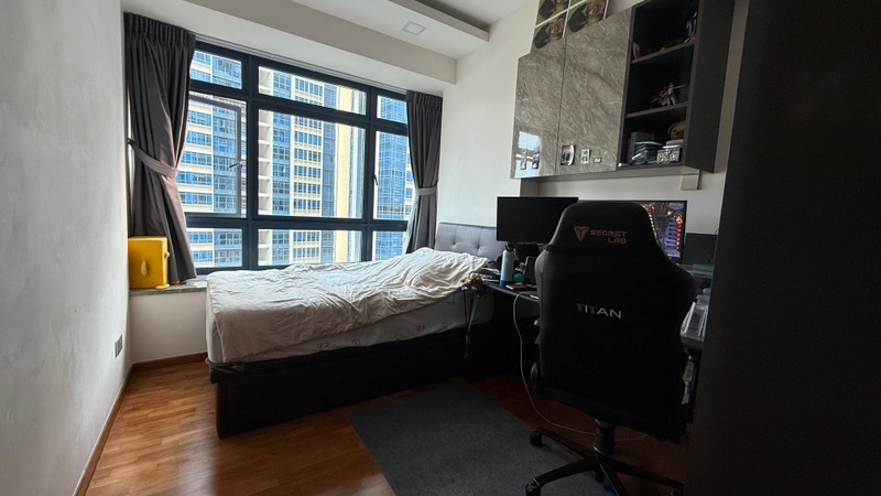 CITY SQUARE RESIDENCES 17