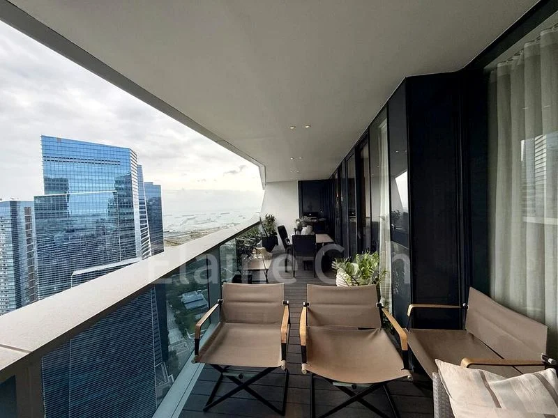 MARINA BAY SUITES 11