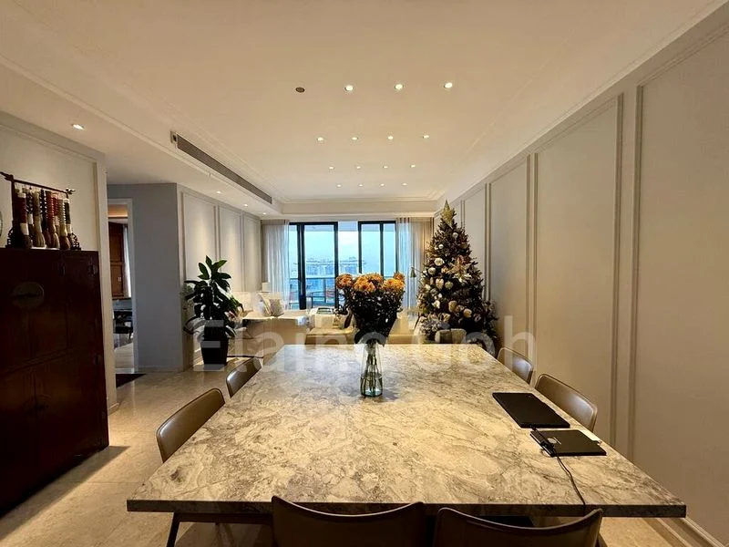 MARINA BAY SUITES 15