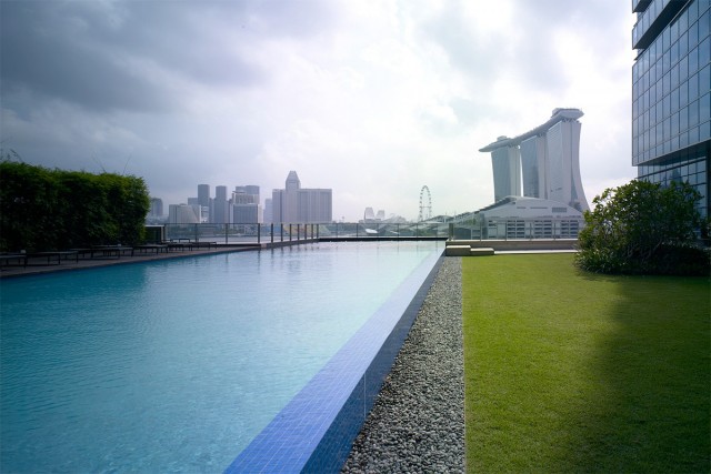 MARINA BAY RESIDENCES 7