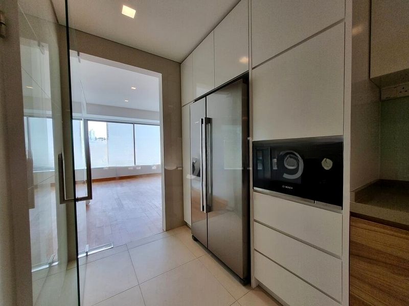 SKYLINE @ ORCHARD BOULEVARD 13