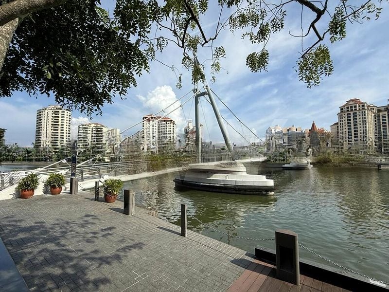 CASUARINA COVE 13