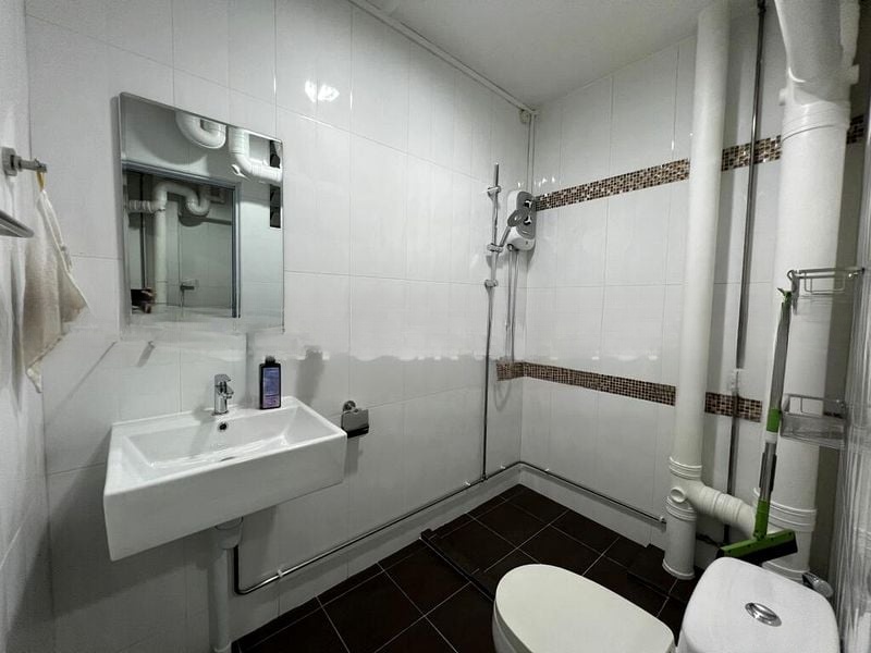 JURONG EAST ST 21 14