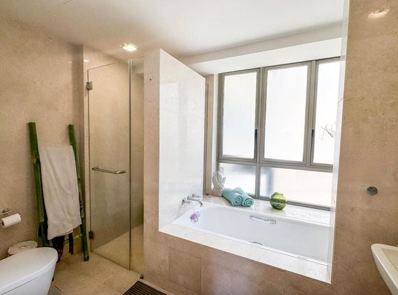 THE BERTH BY THE COVE 4