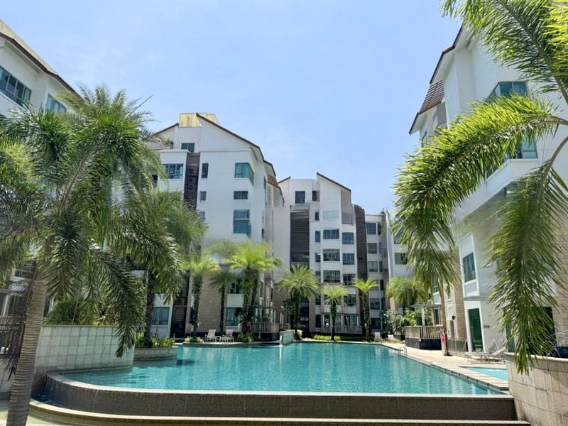 THE BERTH BY THE COVE 2